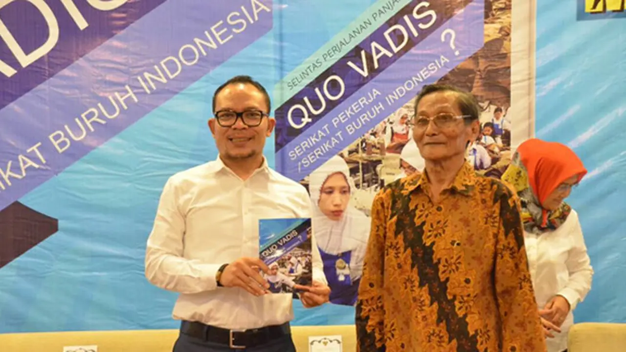  M Hanif Dhakiri berharap perayaan Hari Buruh Internasional atau May Day di Indonesia memiliki daya tarik pariwisata.