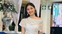 Wanita yang akrab disapa Syifa ini kerap tampil sederhana dengan make up yang natural. (Liputan6.com/IG/@cutsyifaa)