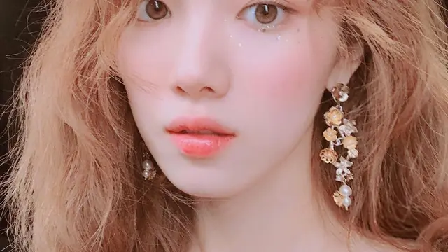 [Bintang] Menggemaskan, 5 Selca Seleb Korea yang Cute