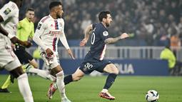 Secara keseluruhan, performa Lionel Messi terbilang luar biasa. La Pulga total melepas tujuh tembakan, lima di antaranya tepat sasaran. Messi juga tercatat empat kali melakukan dribble sukses dari enam percobaan. (AFP/Jeff Pachoud)