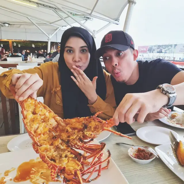 Sebut Istri Makin Manja, Ini 6 Momen Irwansyah Setia Dampingi Zaskia saat Hamil