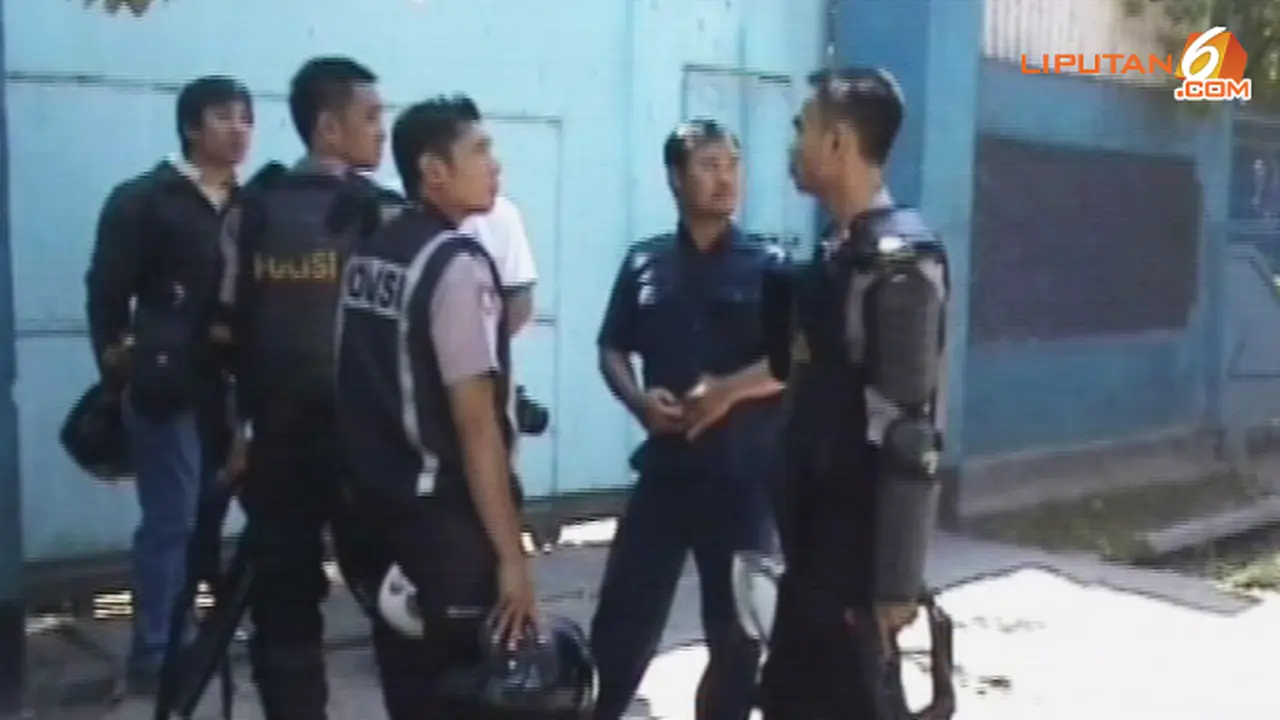 pengamanan-bima-130829-b.jpg