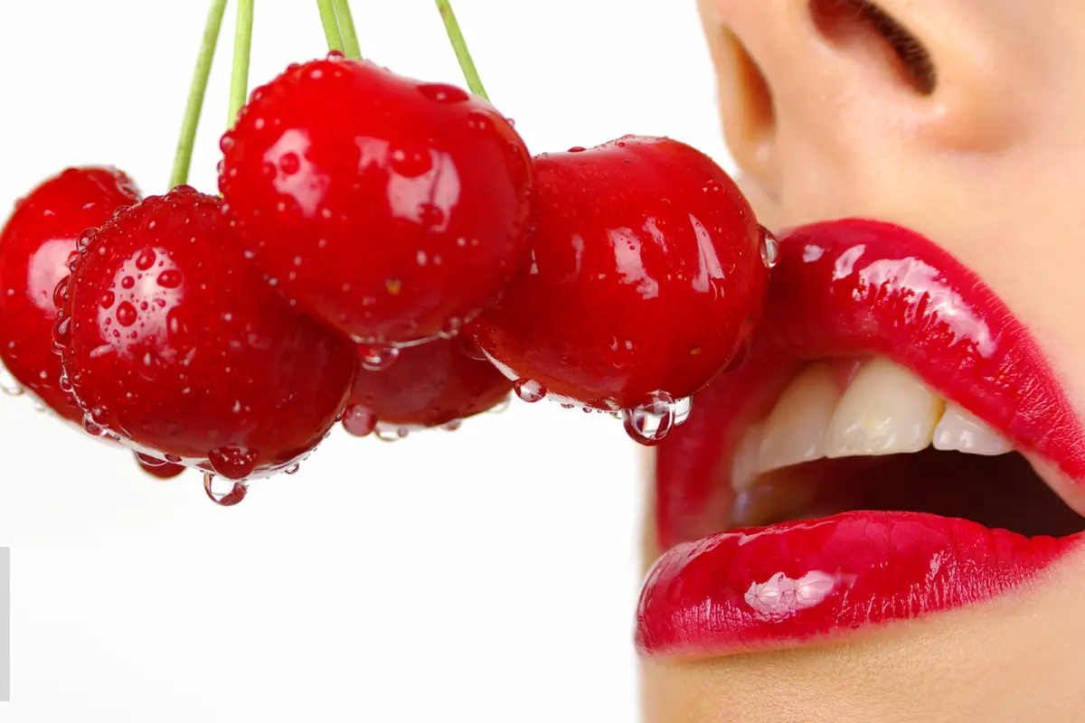 Ilustrasi Bibir Wanita