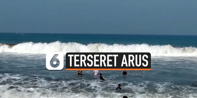 VIDEO: Detik-Detik Wisatawan Terseret Ombak di Pelabuhan Ratu
