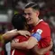 Sepuluh menit berselang, Beckham Putra kembali mencetak gol untuk Timnas Indonesia. Skor 2-0 bertahan hingga babak pertama usai. Tampak dalam foto, pemain Timnas Indonesia, Beckham Putra (kiri) merayakan golnya bersama Jay Idzes saat melawan Saint Kitts and Nevis pada ajang FIFA Series 2026 di Stadion Utama Gelora Bung Karno (SUGBK), Jumat (27/3/2026) malam WIB. (Bola.com/Abdul Aziz)