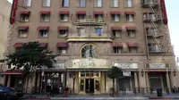 Foto Penampakan `Hantu` Menggantung di Hotel Cecil Los Angeles