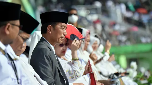 Presiden Jokowi Bersama Iriana Hadiri 1 Abad NU di Sidoarjo