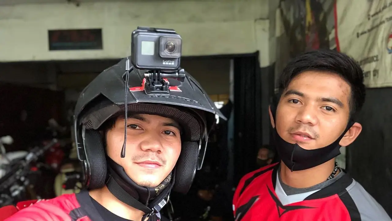 Potret Rizki dan Ridho D'Academy Naik Motor Trail