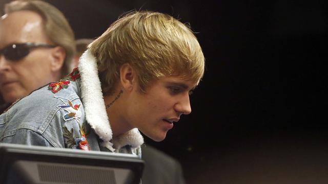 20170124-Justin-Bieber-Lelang-Mobil-Ferarri-458-Italia-AS-AP