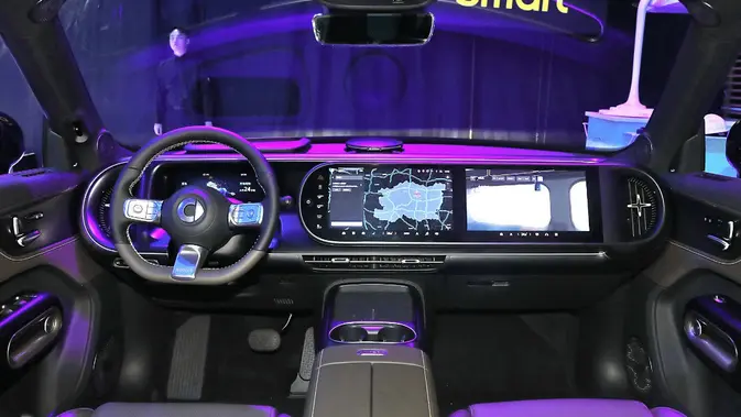 Tampilan dashboard mobil SUV Listrik Smart #5. (Carscoops)