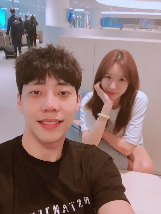 Dan saat ini, Jung Ah dan Jung Chang Young sedang melakukan bulan madu. Seakan   ingin berbagi kebahagiaan dengan penggemarnya, ia pun mengunggah beberapa foto   melalui akun Instagram pribadinya. (Foto: instagram.com/i_am_junga)