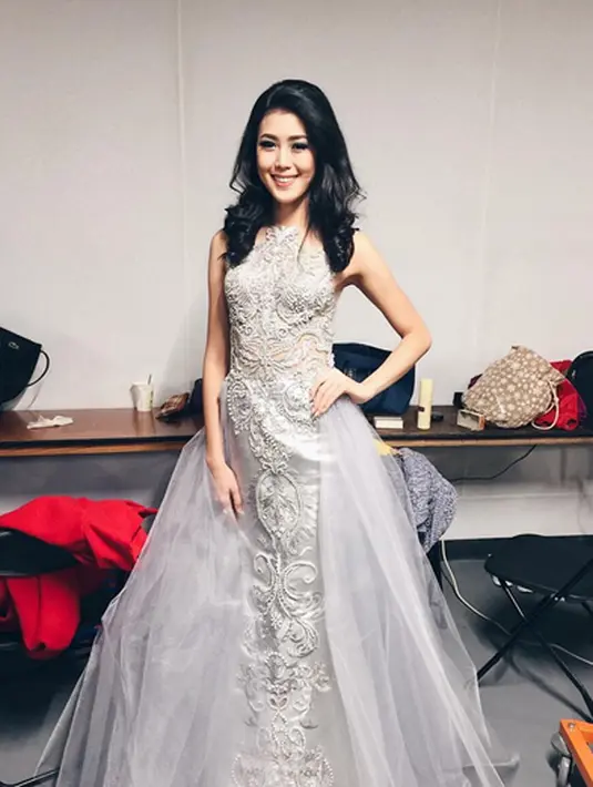 Menang sebagai Miss Indonesia 2016 pada beberapa bulan lalu, Natasha maju dalam kontes kecantikan Miss World 2016 sebagai perwakilan dari Indonesia. Runner-up ke-2 atau Juara 3 sebagai Miss World 2016 mampu dibawa Natasha. (Instagram/natashamannuela)
