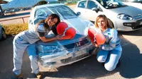 Nasionalis, Mobil Non Italia Dibungkus Kantong Plastik