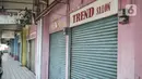 Suasana kios pedagang di Pasar Pulogadung, Jakarta, yang tutup sementera, Senin (29/6/2020). Perumda Pasar Jaya menutup sementara Pasar Pulogadung selama tiga hari hingga 27 Juni 2020 setelah ditemukannya satu orang pedagang positif Covid-19 berdasarkan hasil Swab Test. (merdeka.com/Iqbal S Nugroho)