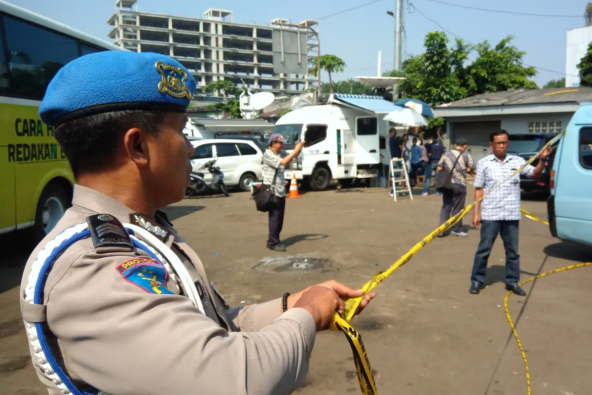20170526-Kampung Melayu-Jakarta-Garis Polisi
