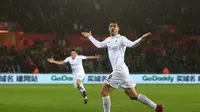 Manchester City dan Chelsea Berebut Fernando Llorente