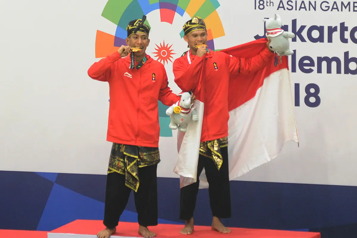Yola Primadona dan Hendy