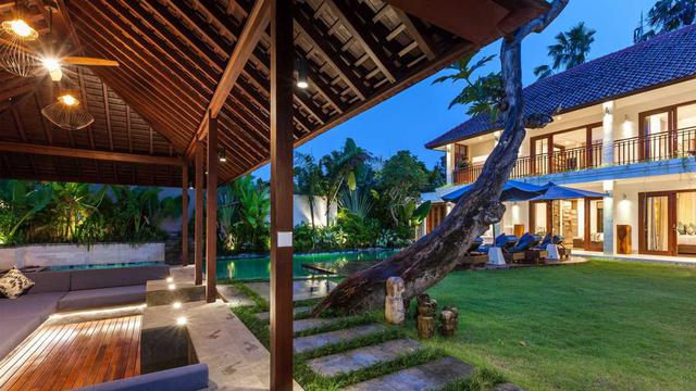 8 Inspirasi Menata Halaman Belakang Rumah agar Penghuni ...