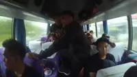 Apes, Skuat PBFC Tumpangi Bus Bocor ke Sleman