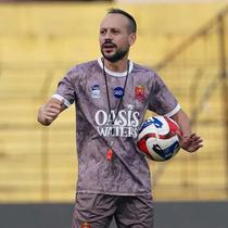 Mario Lemos, pelatih Persijap Jepara, BRI Super League 2025/2026. (Dok. ileague.id)