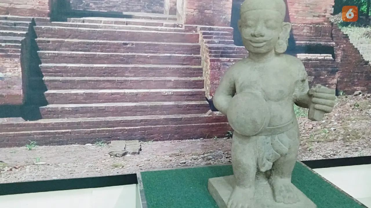 Arca Dwarapala Muarajambi