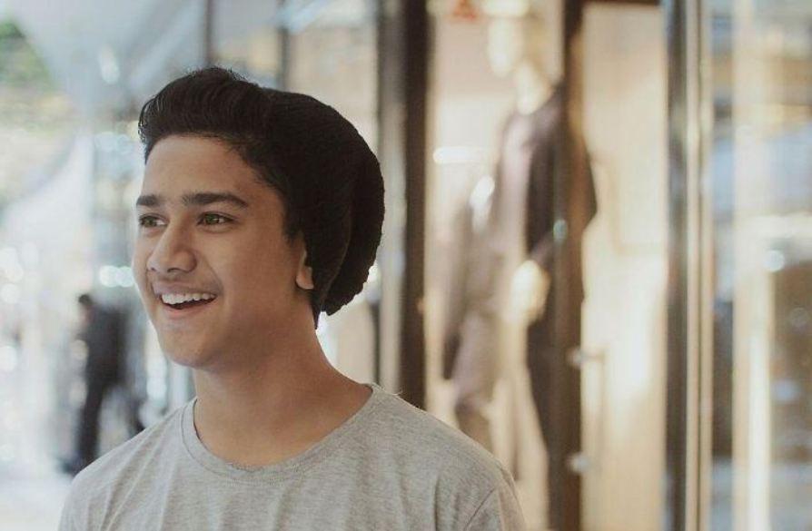 Syakir Daulay merupakan aktor yang kini tampil di sinetron terbaru SCTV berjudul Anak Masjid.