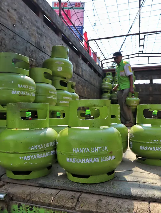 Jumlah transaksi tertinggi tabung gas melon terjadi pada 31 Juli 2023, dengan kisaran transaksi 1,2 juta tabung.  (Liputan6.com/Angga Yuniar)