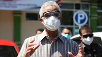 Gubernur Ganjar Apresiasi Kinerja Petugas Covid-19 di RSUD Batang