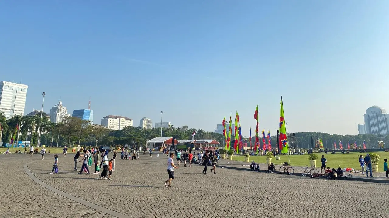 Suasana Monas usai dijadikan tempat perayaan HUT Jakarta.