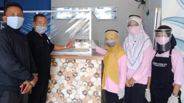 300 Warung Rakyat di Banyuwangi Sudah Punya Sertifikasi Protokol Covid-19