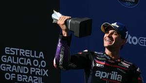 Jorge Martin saat finis pertama pada Sprint Race MotoGP Amerika Serikat di Sirkuit Austin, Texas. (EVARISTO SA / AFP)