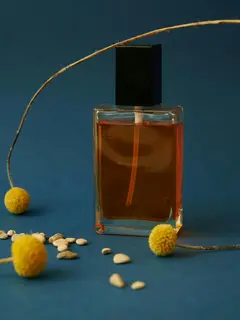 Aroma citrus musk dikenal memiliki karakter segar sekaligus lembut yang sering dikaitkan dengan kepribadian optimis dan hangat. [Dok/Pexels.com/Daria Liudnaya].