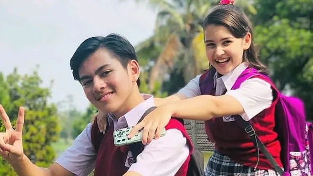 7 Potret Kekompakan Pemain Sinetron Dari Jendela SMP, Ada Anak Pasha Ungu
