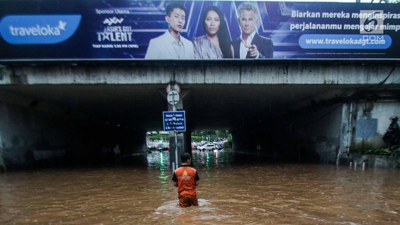 Jakarta Hujan Lebat, Banjir Rendam Terowongan Dukuh Atas