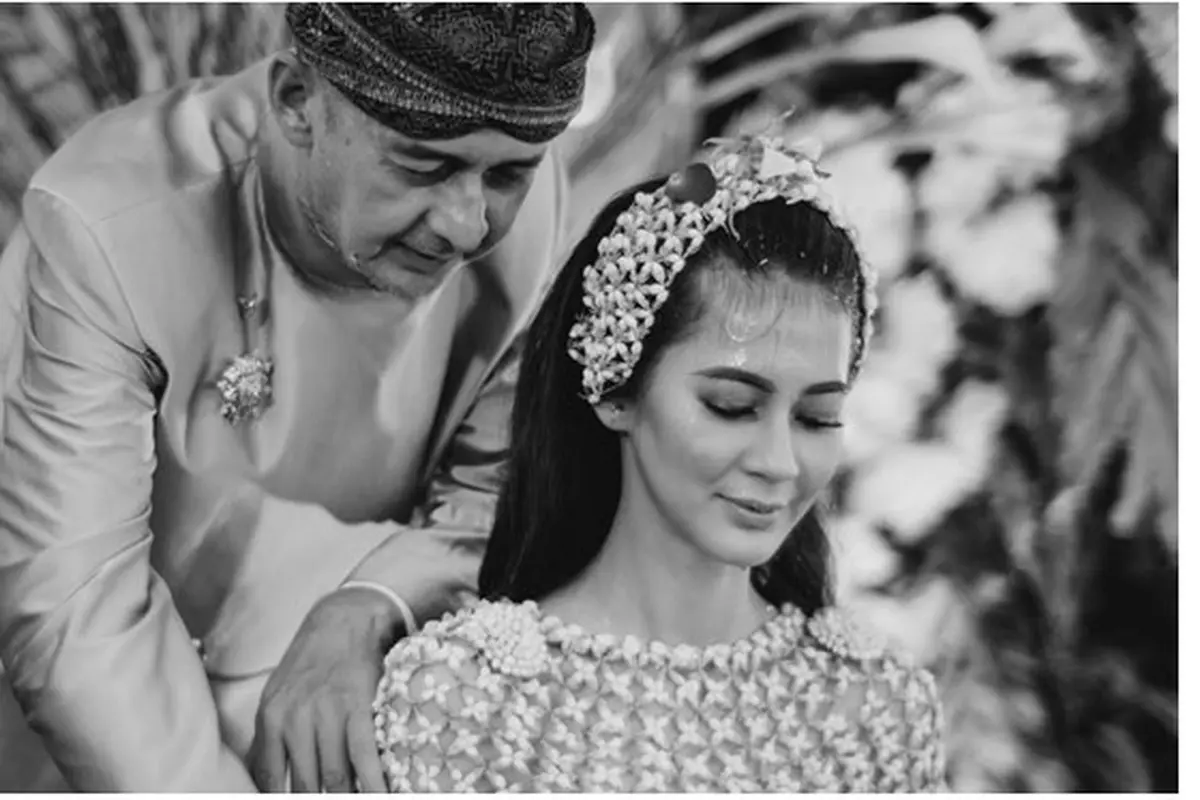 Jarang Terekspos, Ini 7 Potret Kebersamaan Paula Verhoeven dan Ayah Bulenya
