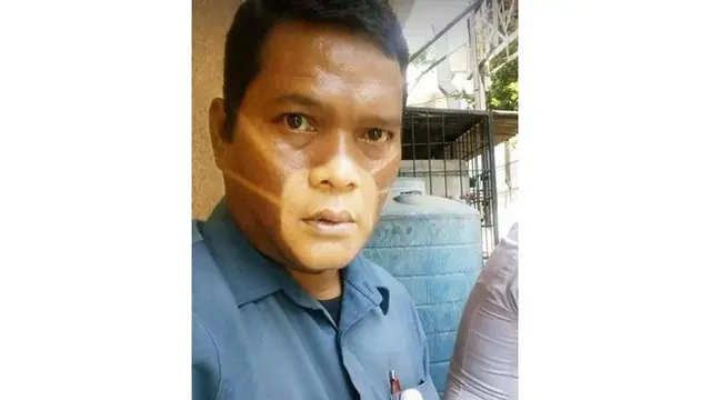 Kelakuan Kocak 5 Orang Berjemur Ini Bikin Tepuk Jidat