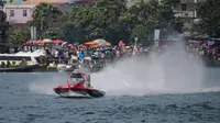 Race 2 F1 Powerboat Lake Toba 2023, yang sejatinya dijadwalkan berlangsung pada Minggu (26/2/2023) sore WIB, dibatalkan akibat adanya angin kencang dan ombak tinggi di Danau Toba. (Dok. F1H2O)