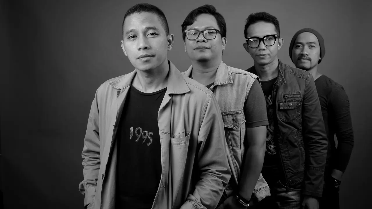 [Bintang] Rilis Single Baru di Radio, The Rain Dapat Protes Penggemar