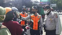 Arus kendaraan di Kota Bogor, Jawa Barat meningkat di hari keempat pemberlakuan Pembatasan Sosial Berskala Besar (PSBB). (Foto:Liputan6/Achmad Sudarno)