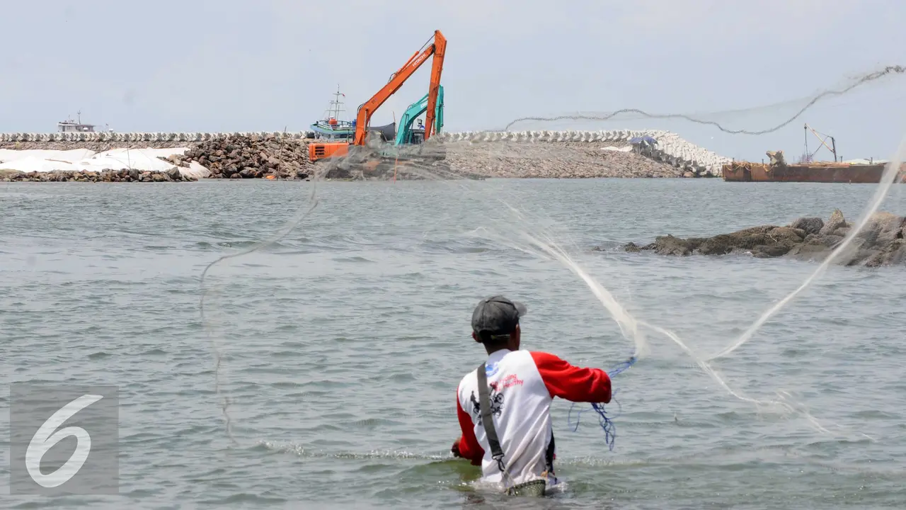 20160316-Penimbunan-Material-Padat-Pantai-Teluk-Jakarta-HA