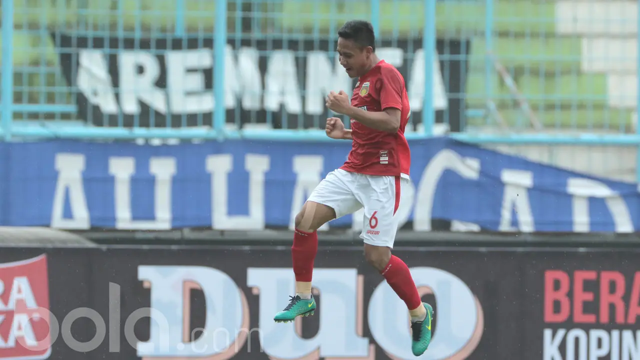 Evan Dimas