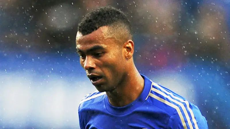 ashley-cole-131121b.jpg