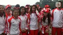 Sejumlah atlet perempuan berpose saat pelepasan Kontingen Indonesia untuk SEA Games 2019 Filipina di Istana Bogor, Jawa Barat, Rabu (27/11/2019). Sebanyak 841 atlet Indonesia akan berlaga di 52 cabang olahraga pada ajang multievent olahraga terbesar se-Asia Tenggara. (Liputan6.com/Angga Yuniar)