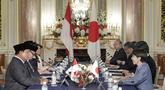 Presiden Republik Indonesia, Prabowo Subianto (kiri) dan Perdana Menteri Jepang Sanae Takaichi, saat mengadakan pertemuan di Istana Akasaka, Tokyo pada Selasa 31 Maret 2026. Presiden Republik Indonesia, Prabowo Subianto, mengadakan pertemuan bilateral dengan Perdana Menteri Jepang, Sanae Takaichi. (STR/JAPAN POOL/JIJI PRESS/AFP)