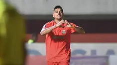 Penyerang Borneo FC Samarinda, Matheus Pato, merayakan gol yang ia cetak ke gawang PSS Sleman pada leg pertama babak semifinal Piala Presiden 2022, Kamis (7/7/2022). (Dok. Borneo FC Samarinda)