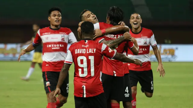 Madura United Vs Perseru Badak Lampung FC