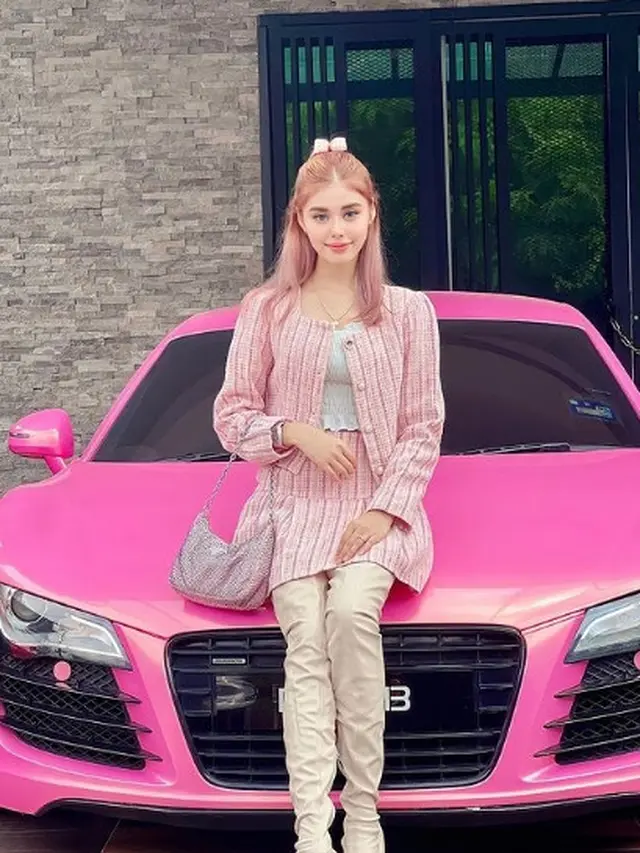 Viral Penyanyi Malaysia Unggah Potret Buka Hijab dan Berpose bak Barbie, Warganet Ingatkan soal Akhirat