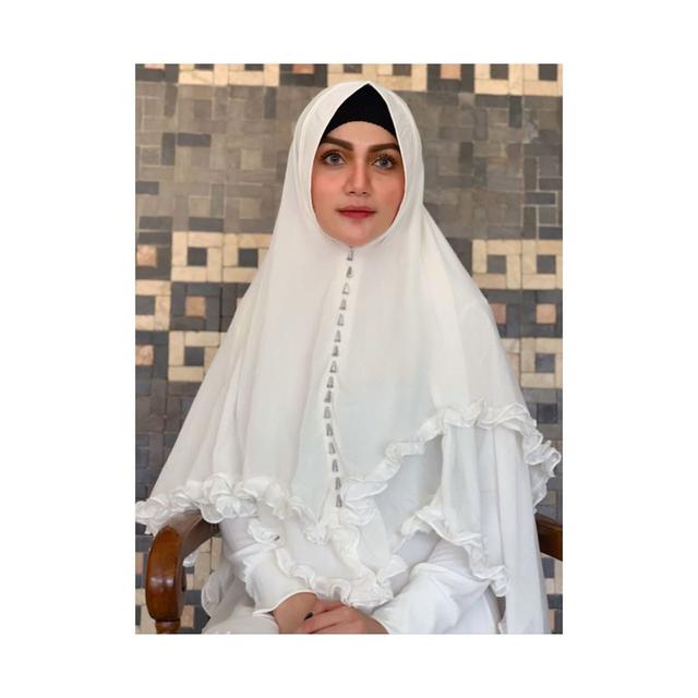 Lama Tak Terdengar Kabarnya, Ini 6 Potret Terbaru Hilda Vitria Mantan Billy Syahputra