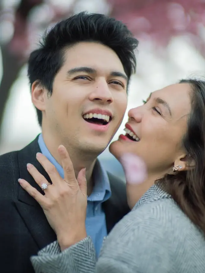 Potret Gaya Luna Maya saat Dilamar Maxime Bouttier