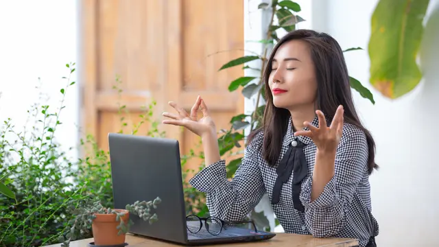 Olahraga Simpel di Kantor yang Bantu Meredakan Stres dan Nyeri Punggung - 5